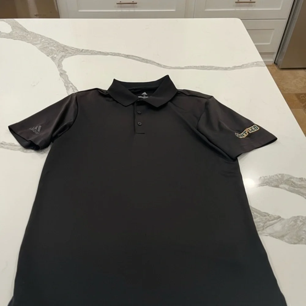 Lot of 5 Adidas shirts,‎ men’s size small